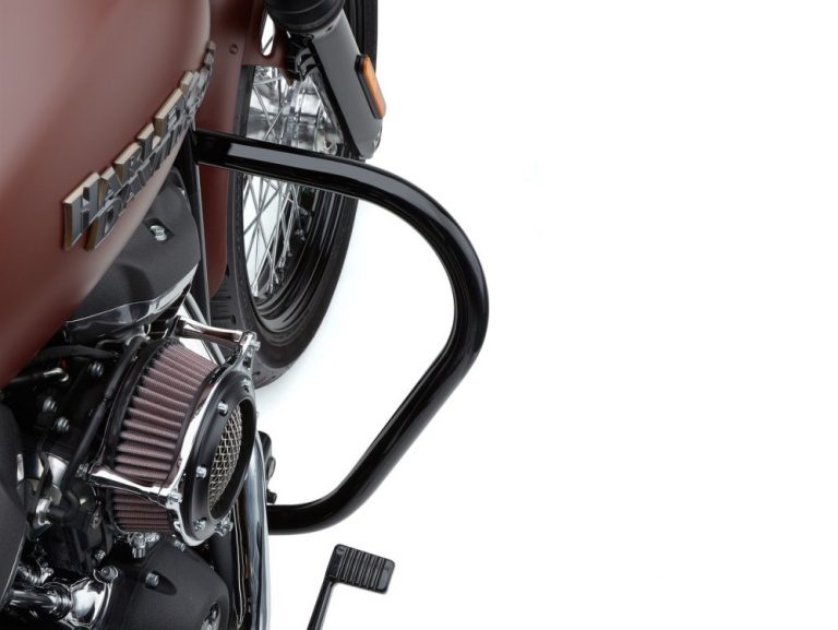Engine Guard Freeway Bar FXBB’18up, FXLR’18up Black